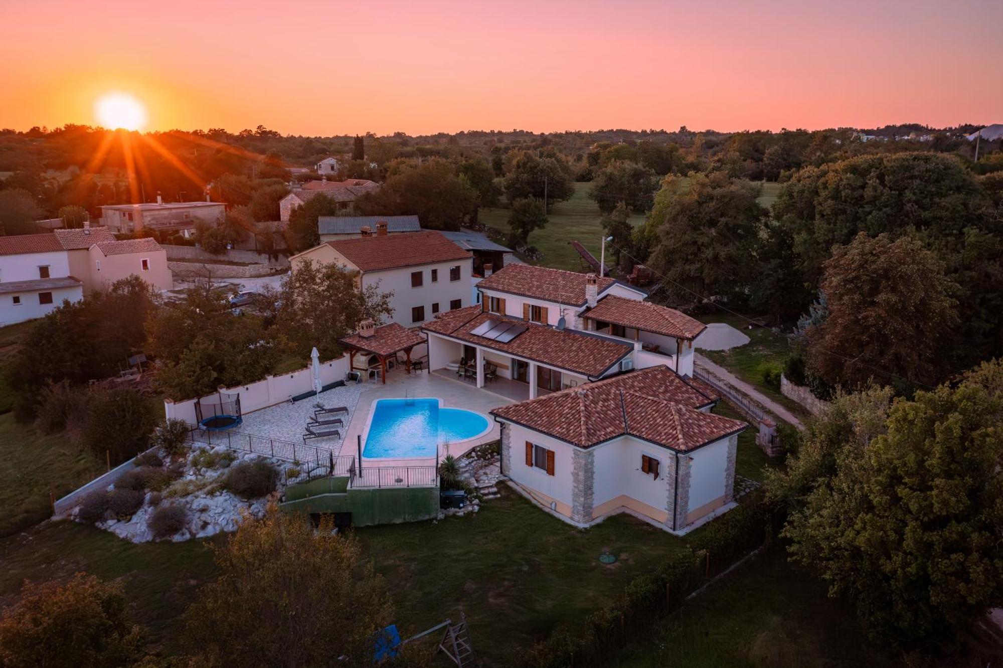 Villa Arton Heated Swimming-Pool Žminj Екстериор снимка