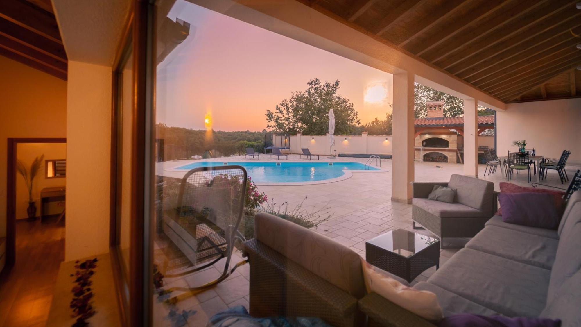 Villa Arton Heated Swimming-Pool Žminj Екстериор снимка